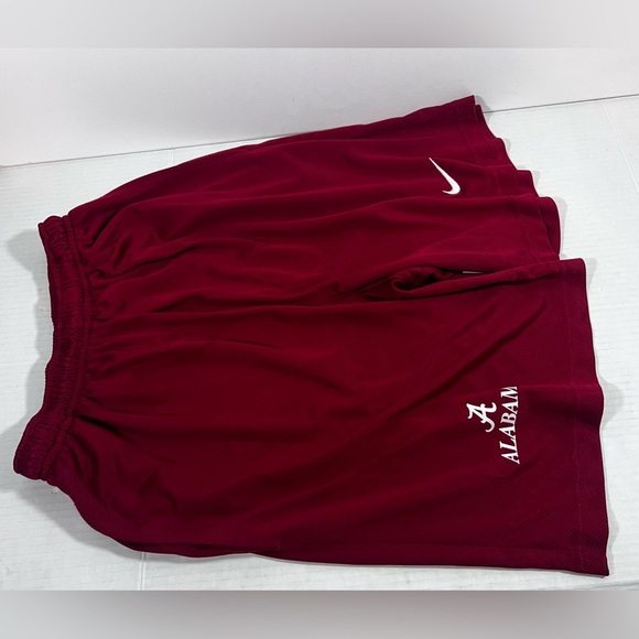 Nike DriFit Alabama Crimson Tide Training Athletic Shorts Men's size XS - Picture 8 of 13